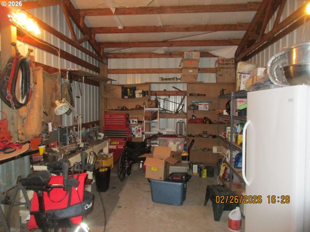 323 EASY St, Sutherlin, OR 97479