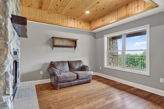 1996 BUCK MOUNTAIN RD, Bentonville, VA 22610