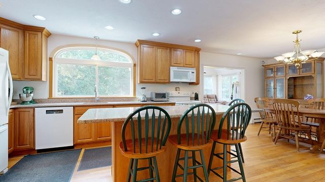 42 Clear Pond Road, Lakeville, MA 02347