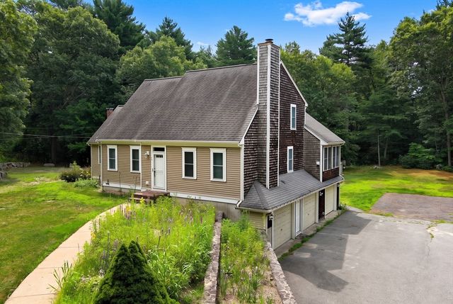 42 Clear Pond Road, Lakeville, MA 02347