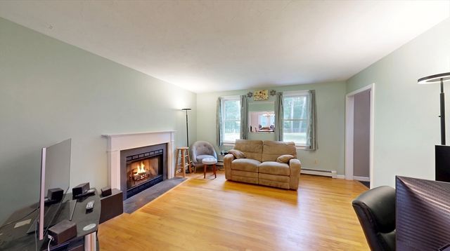 42 Clear Pond Road, Lakeville, MA 02347