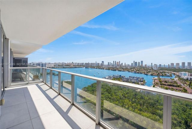 16385 Biscayne Boulevard 2920, North Miami Beach, FL 33160