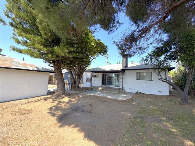 13944 Sayre Street, Sylmar, CA 91342