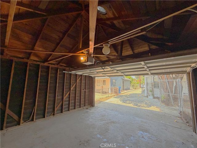 13944 Sayre Street, Sylmar, CA 91342