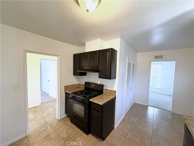 13944 Sayre Street, Sylmar, CA 91342
