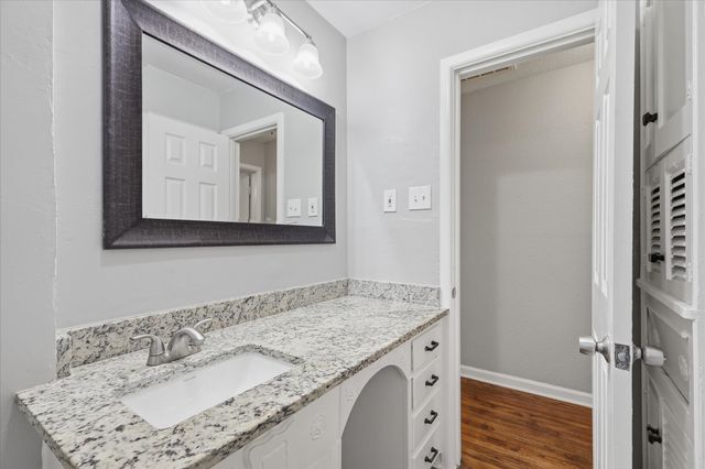 2129 Gaylord Drive, Dallas, TX 75227