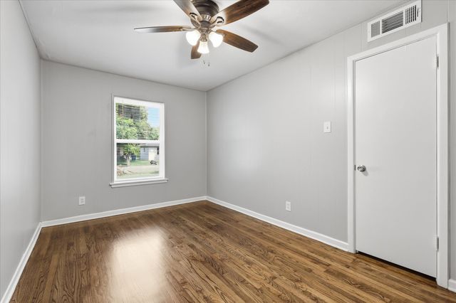 2129 Gaylord Drive, Dallas, TX 75227