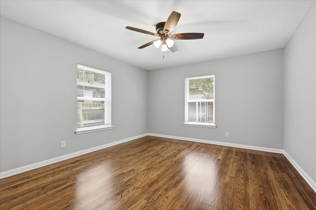 2129 Gaylord Drive, Dallas, TX 75227