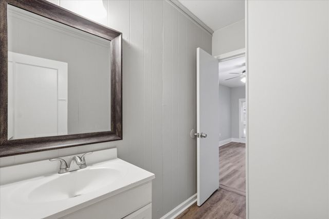 2129 Gaylord Drive, Dallas, TX 75227