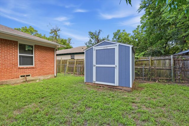 2129 Gaylord Drive, Dallas, TX 75227