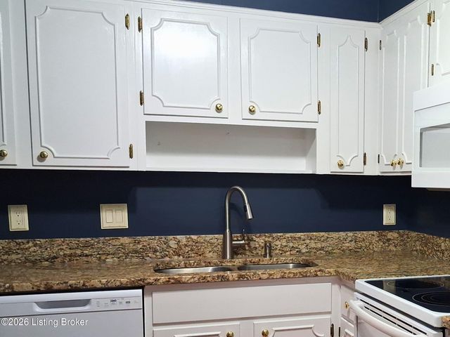1935 Gardiner Ln H117, Louisville, KY 40205