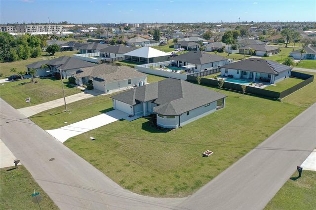 710 NW 2ND LANE, Cape Coral, FL 33993