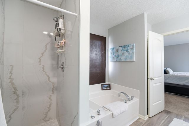 12634 Old Pond Road, Noblesville, IN 46060