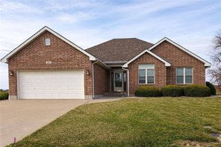 901 Tall Grass Drive, Pleasant Hill, MO 64080