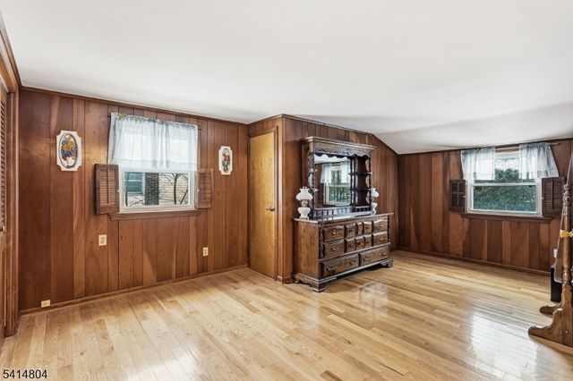 336 W Crescent Pkwy, South Plainfield Boro, NJ 07080