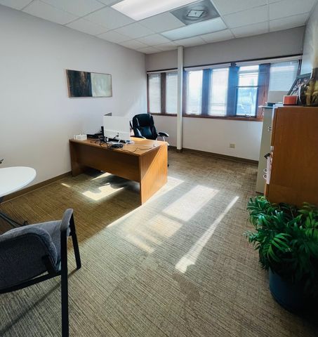 4777 E State Street 4-5-6, Rockford, IL 61108