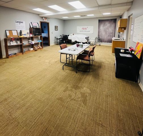 4777 E State Street 4-5-6, Rockford, IL 61108