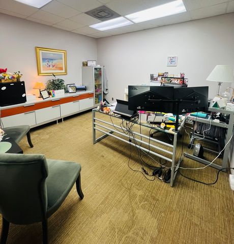 4777 E State Street 4-5-6, Rockford, IL 61108