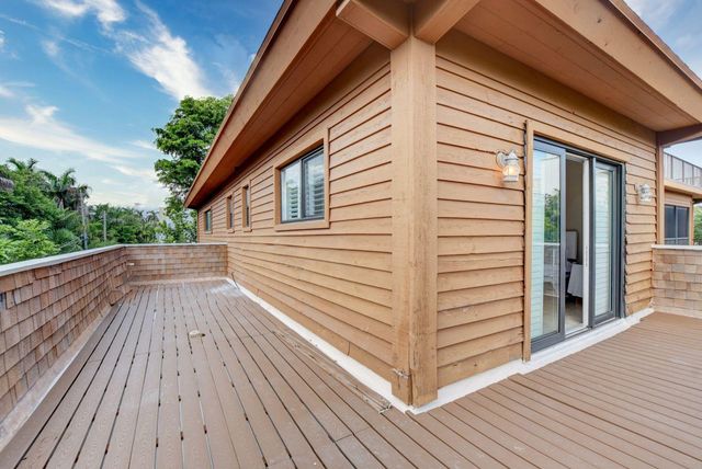 122 Andrews Avenue, Delray Beach, FL 33483