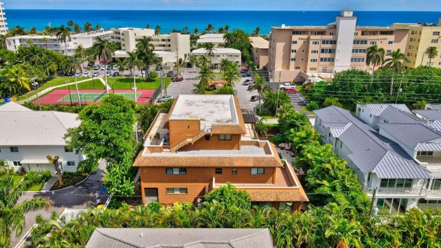 122 Andrews Avenue, Delray Beach, FL 33483