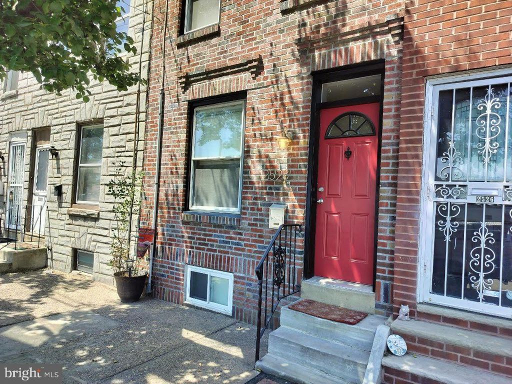 2528 S 28TH ST, PHILADELPHIA, PA 19145 — exterior