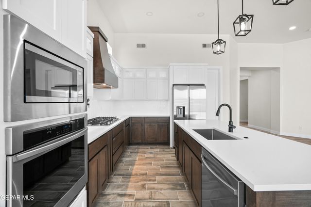 13429 Emerald Terrace Drive, Horizon City, TX 79928