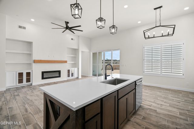 13429 Emerald Terrace Drive, Horizon City, TX 79928