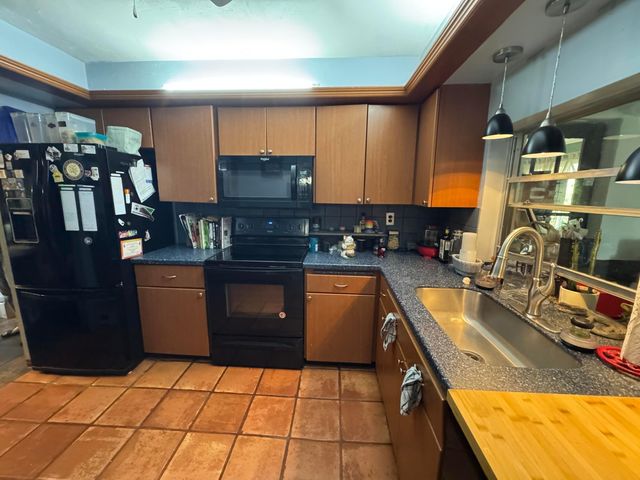 8780 NW 11th Street, Pembroke Pines, FL 33024