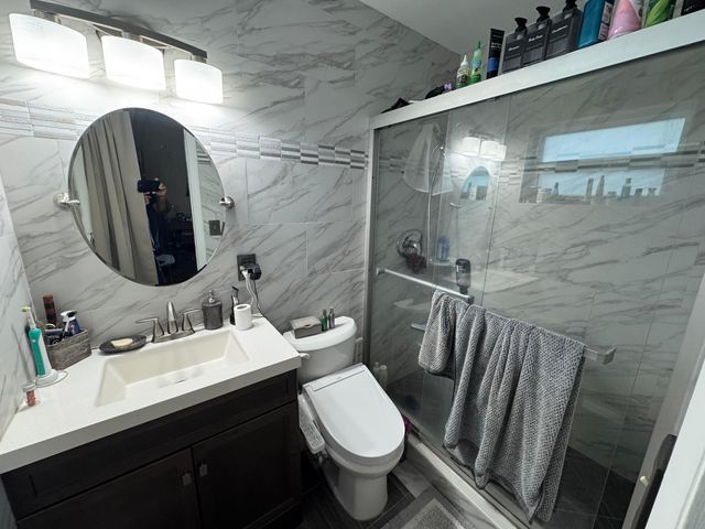 8780 NW 11th Street, Pembroke Pines, FL 33024