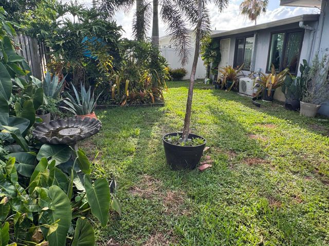 8780 NW 11th Street, Pembroke Pines, FL 33024