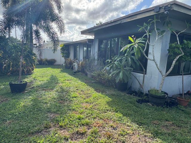 8780 NW 11th Street, Pembroke Pines, FL 33024