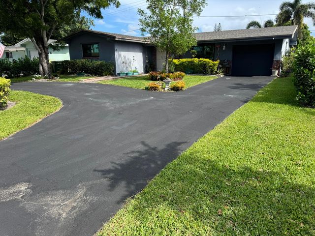 8780 NW 11th Street, Pembroke Pines, FL 33024