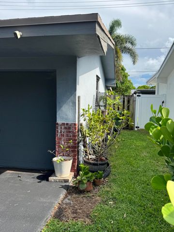 8780 NW 11th Street, Pembroke Pines, FL 33024