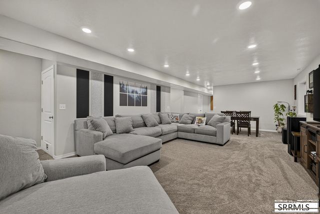 2710 Doris Circle, Idaho Falls, ID 83402