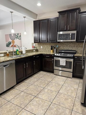 8106 ROSEVILLE ROAD, Davenport, FL 33896