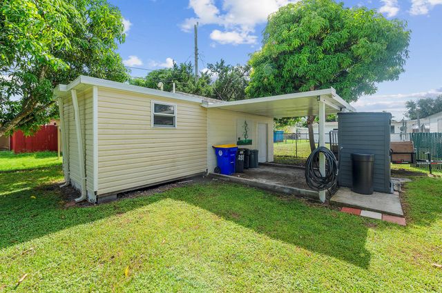 2886 SE La Palma Terrace, Stuart, FL 34997