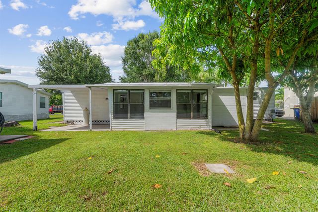 2886 SE La Palma Terrace, Stuart, FL 34997