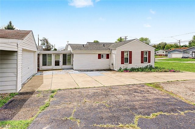 671 Stevenson Avenue, Akron, OH 44312