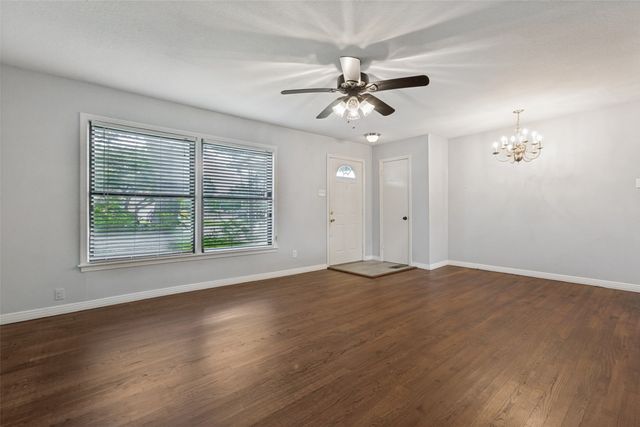 457 Pittman Street, Richardson, TX 75081