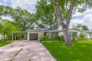 457 Pittman Street, Richardson, TX 75081