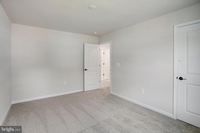 35606 PINE NEEDLE LN, Locust Grove, VA 22508
