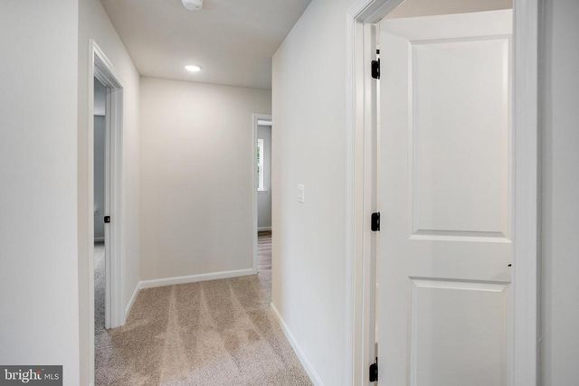 35606 PINE NEEDLE LN, Locust Grove, VA 22508