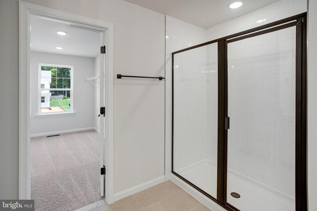 35606 PINE NEEDLE LN, Locust Grove, VA 22508