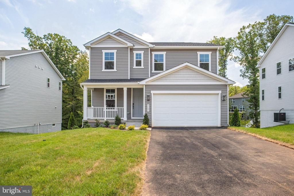 35606 PINE NEEDLE LN, Locust Grove, VA 22508