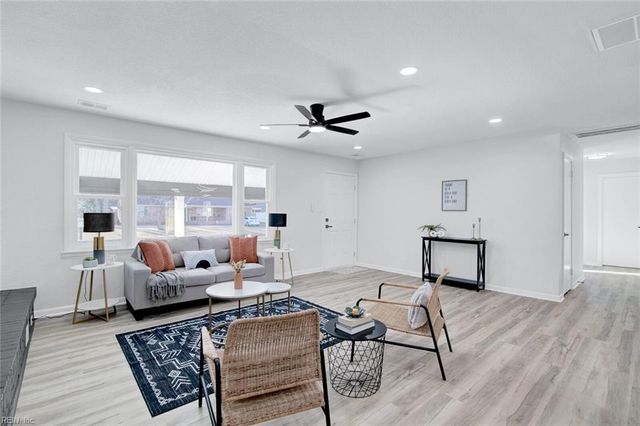 4109 Tarnywood DR, Portsmouth, VA 23703