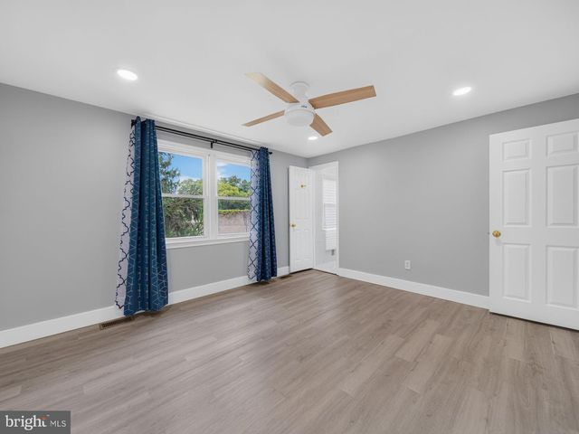 12670 MAGNA CARTA RD, Herndon, VA 20171