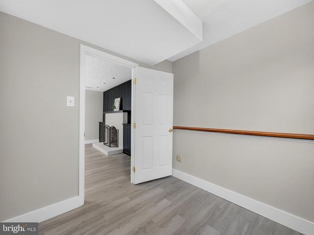 12670 MAGNA CARTA RD, Herndon, VA 20171