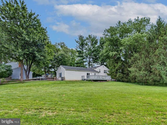 12670 MAGNA CARTA RD, Herndon, VA 20171