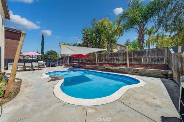 31619 Rosales Avenue, Murrieta, CA 92563