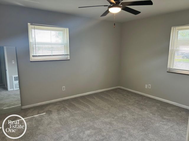 17560 Mack Avenue 10, Grosse Pointe, MI 48230